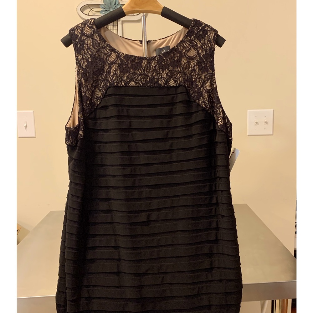 Adrianna Papell little black dressss